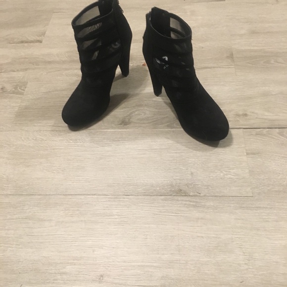 G by Guess Shoes - G by Guess”Mesh Black Heeled Booties